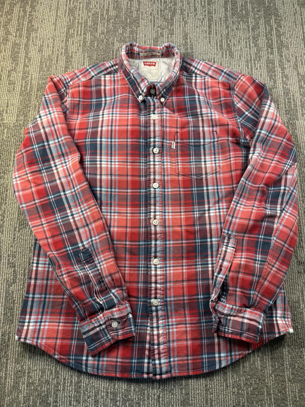 Levi's Shirt Mens Large Red Plaid Flannel Long Sleeve‎ Button Up Casual
